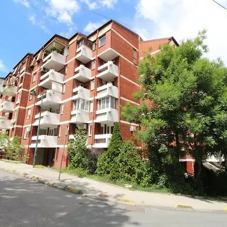 Drustveni Dom I アパート *