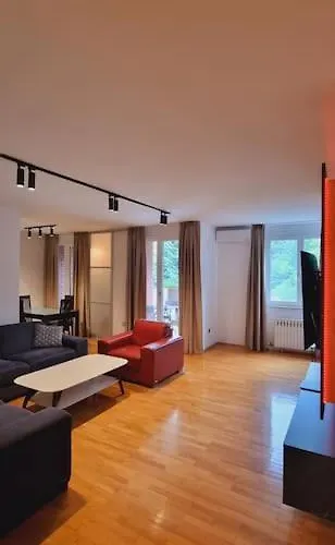 Drustveni Dom I شقة *